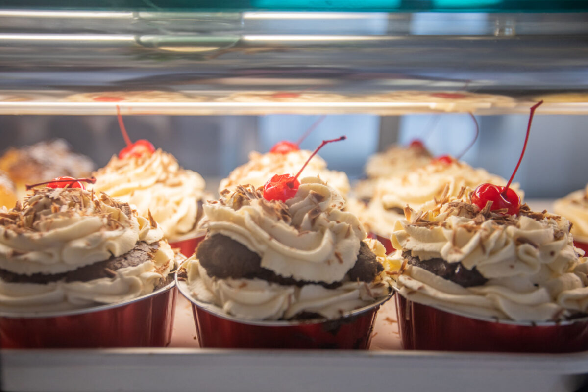 North Ogden’s Dessert Factory fills gap for crepes, eclairs, cookies